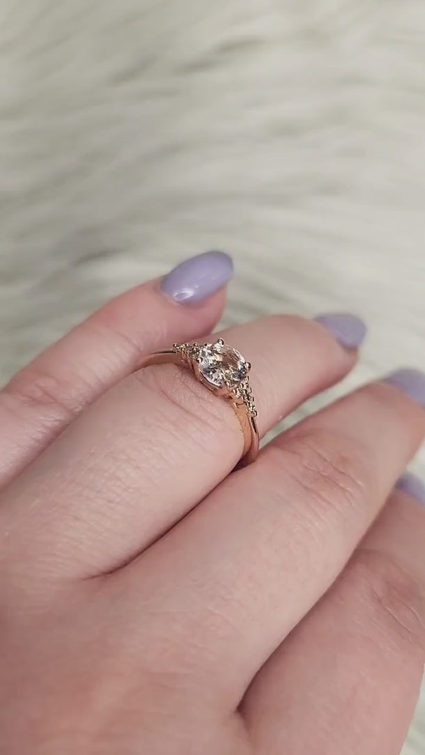 0.85ct Malia 14kt Peach Sapphire Champagne Diamond Cluster Ring,Unique Sapphire Ring,Birthday Gift,September Birthstone,Anniversary Ring